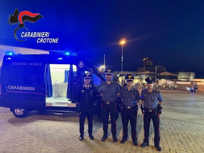 stazione mobile carabinieri crotone