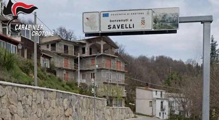 tabella stradale savelli