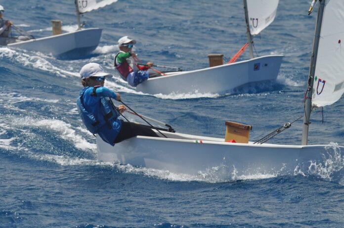 vela ragazzi crotone