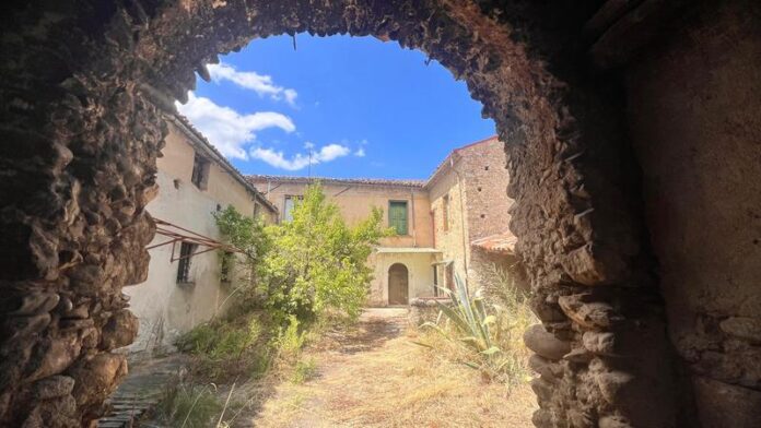Convento degli Agostiniani di Zumpano - L'arco