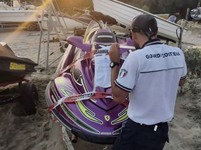 Guardia Costiera Crotone controlli acquascooter