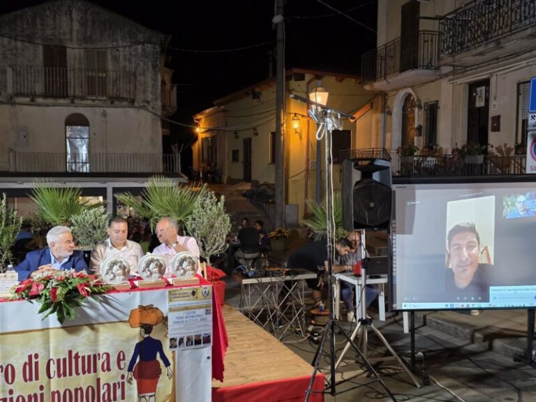 Antonio Nesci premiato a Francavilla Angitola