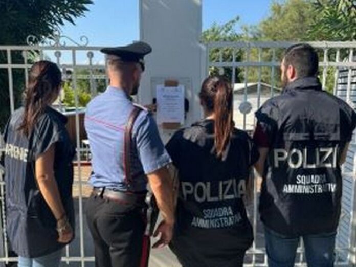 chiusura locale soverato