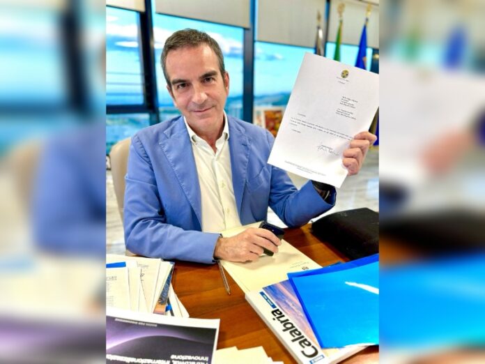 dimissioni Roberto Occhiuto