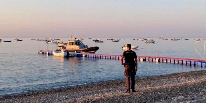 gdf bovalino sequestro natanti