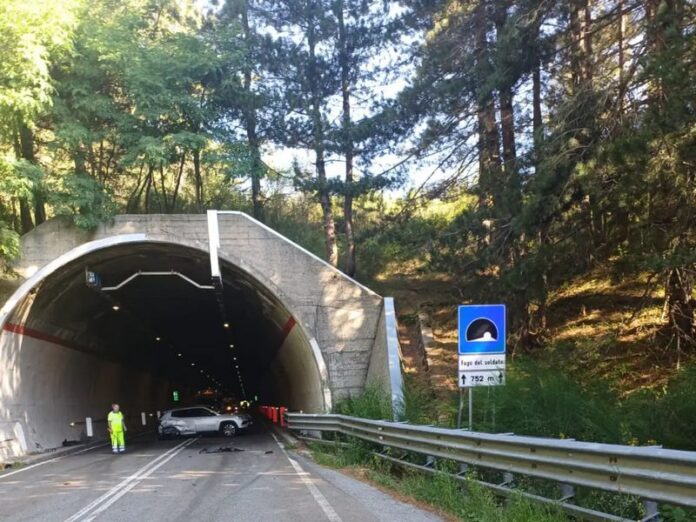 incidente statale 107 celico