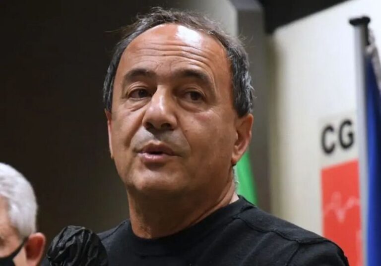 mimmo lucano_sindaco riace