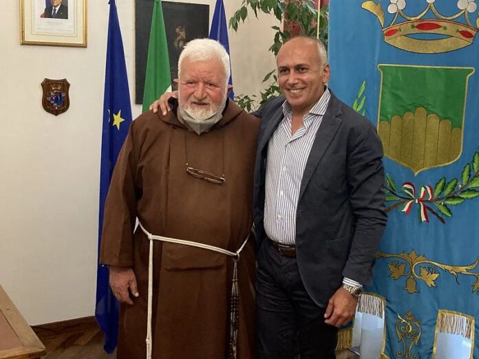 padre fedele e franz caruso