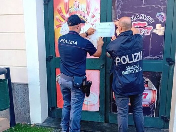 sequestro sala giochi abusiva soverato