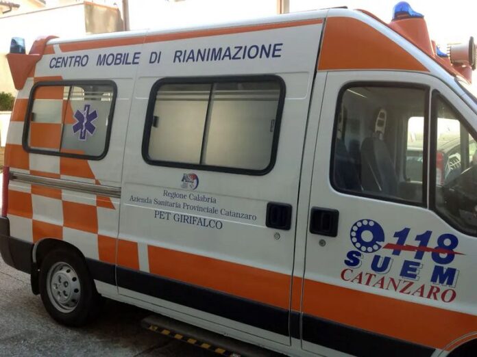 Ambulanza PET 118 Girifalco