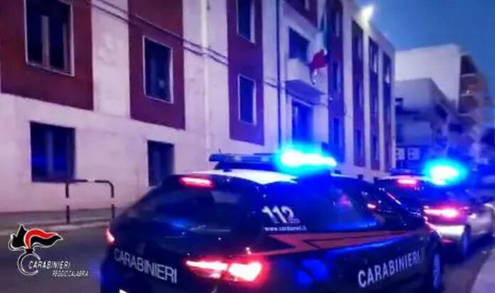 Carabinieri Reggio Calabria auto notte