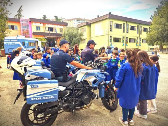 Polizia scuola elementare