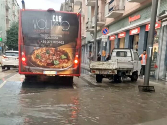 allagamento piazza bilotti cosenza