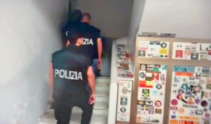 arresti forza nuova catanzaro