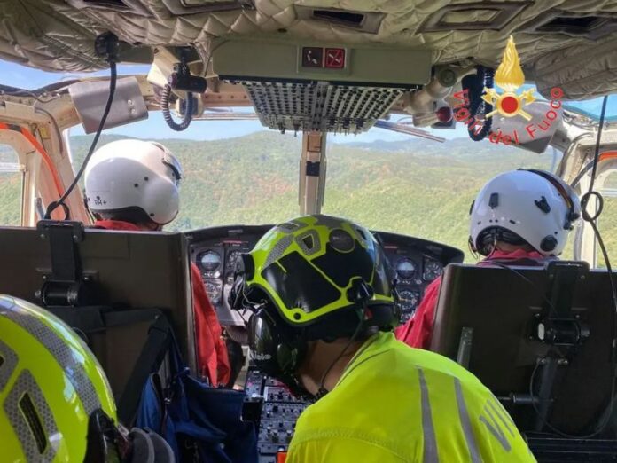 elicottero vigili del fuoco pedace