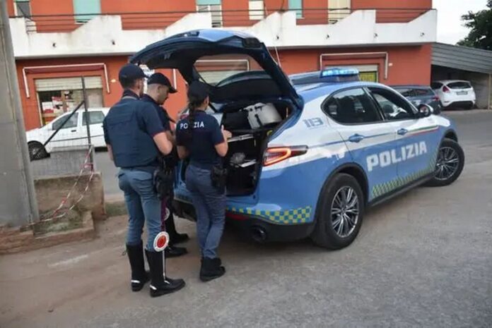 polizia crotone auto