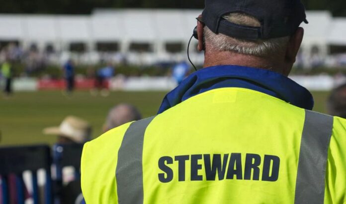 steward_stadio_fotolia