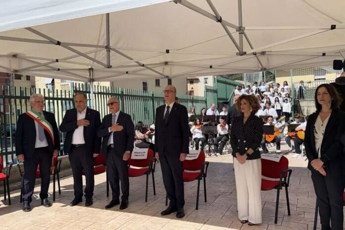 valditara scuola lamezia
