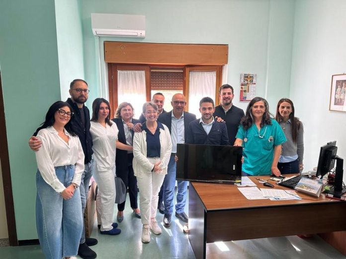 donazione televisori ospedale acri