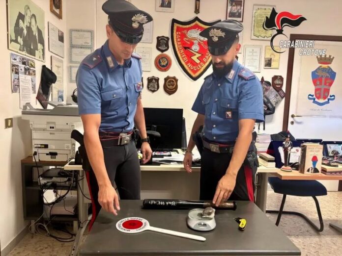 carabinieri crotone hashish mazza