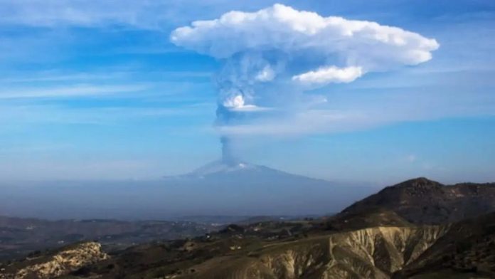 eruzione etna_2015