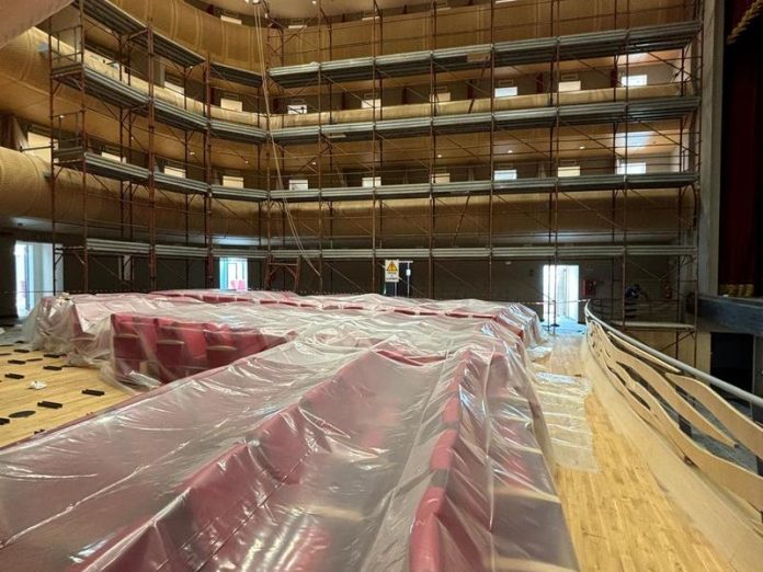 lavori teatro vibo