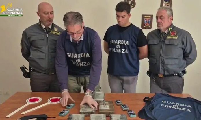 cocaina hashish villa san giovanni