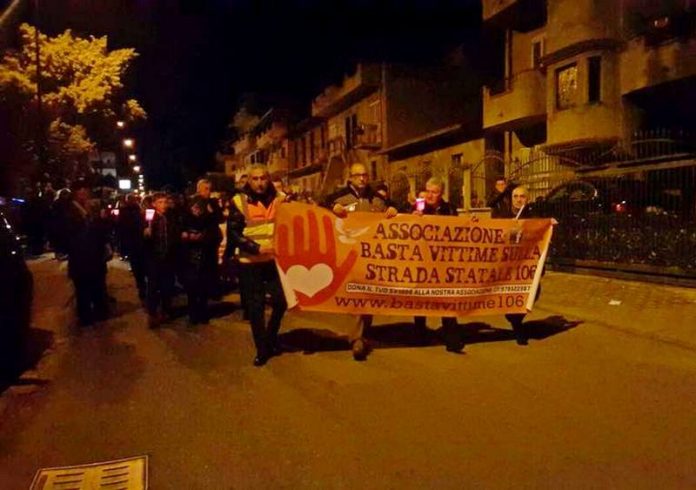 corteo associazione basta vittime 106