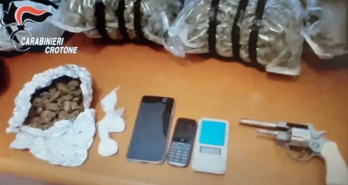 droga armi strongoli
