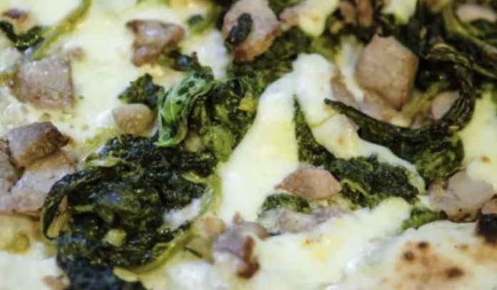 focaccia salsiccia e friarelli