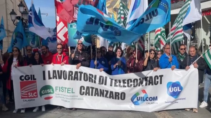 sciopero lavoratori telecontact