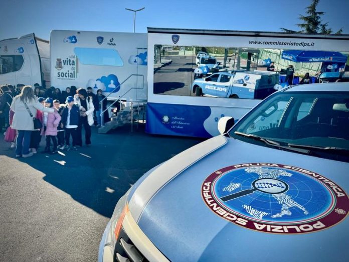 una vita da social_polizia