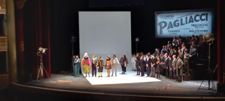 Pagliacci, la modernità e l’attualità …