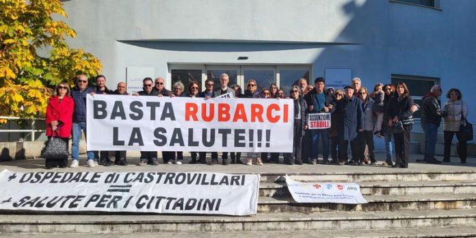Sit-in Emodinamica Castrovillari