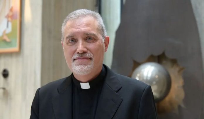 vescovo Attilio Nostro
