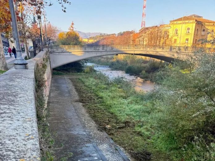fiume busento pulito