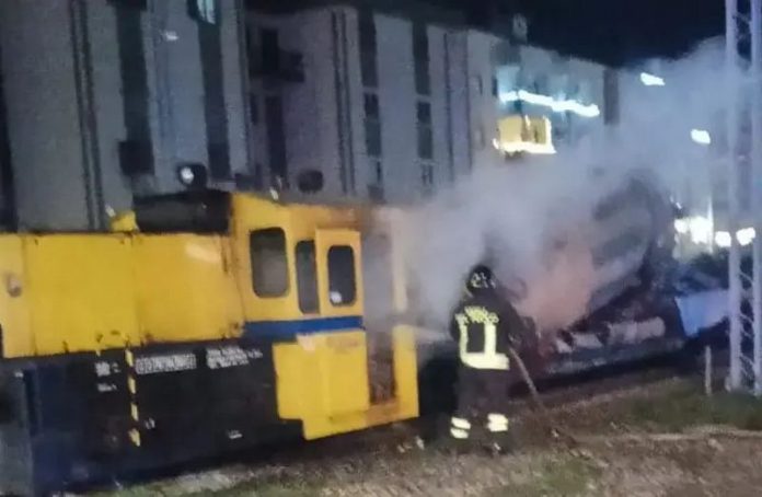 incendio cantiere corigliano