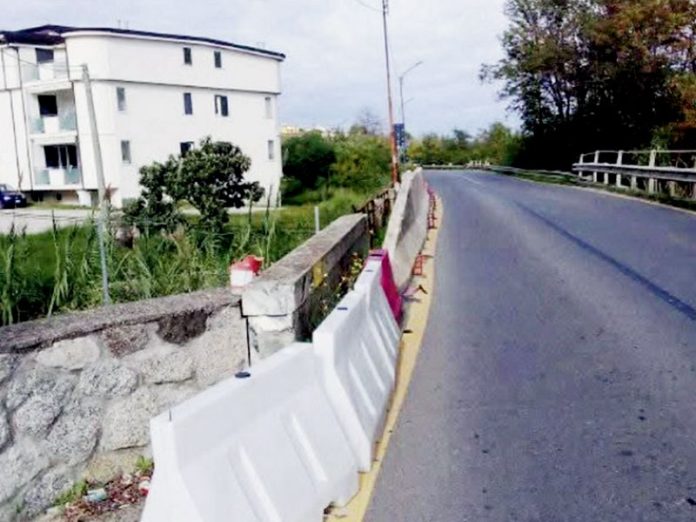 parapetto torrente barone