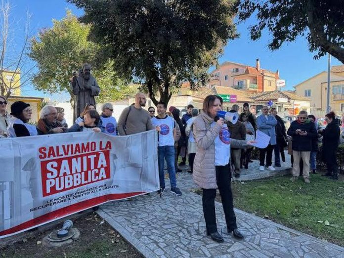 sit-in ospedale vibo