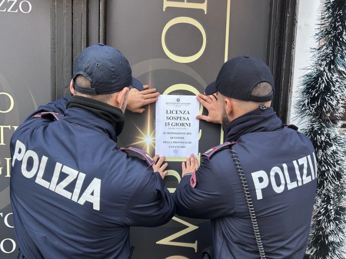 sospensione licenza compro oro