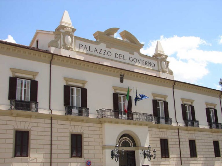 Palazzo_del_governo_provincia cosenza