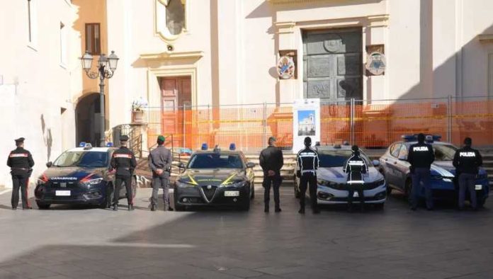 Polizia Crotone operazione interforze