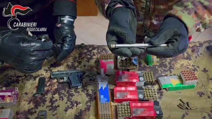 armi camini penna pistola