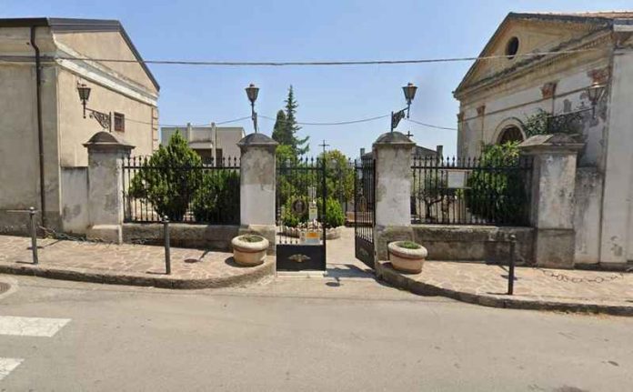 cimitero saracena