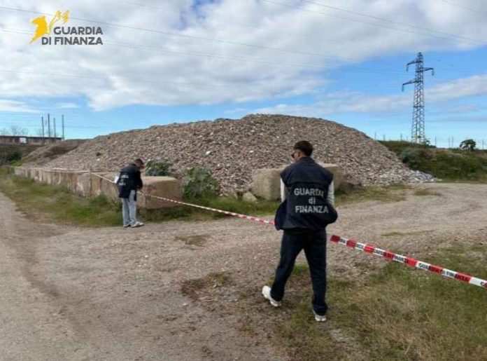 discarica abusiva costa tirrenica