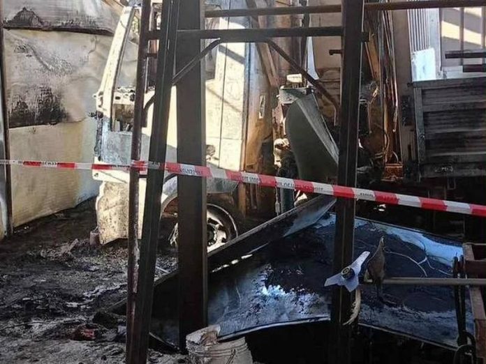 incendio mezzi ditta mammone
