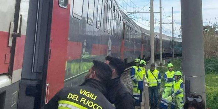 intercity bloccato ricadi