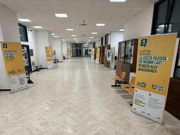 manifesti referendum giustizia reggio