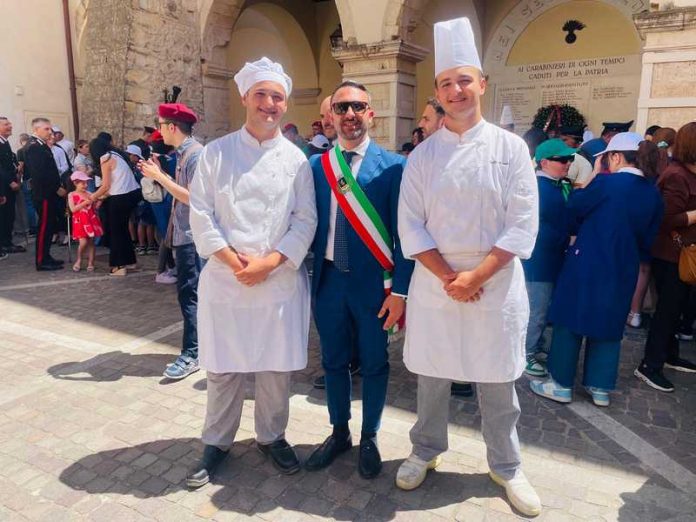 matteo romano con sindaco aiello calabro