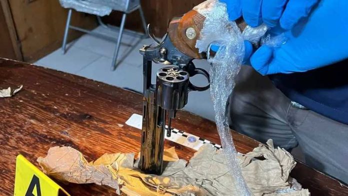 polizia reggio droga pistola